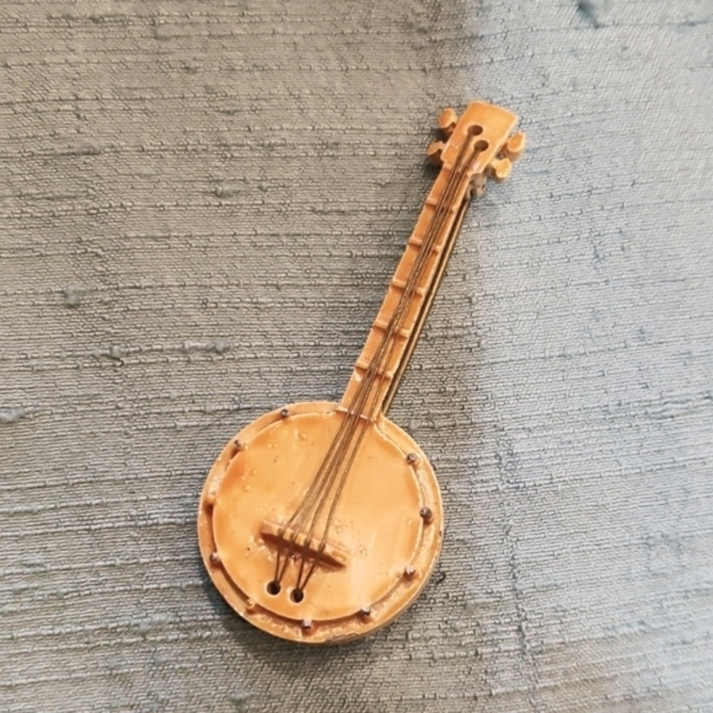 RARE Banjo‎ Brooch Marked JJ
